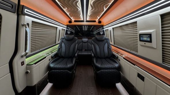 8 passenger sprinter van rental tucson