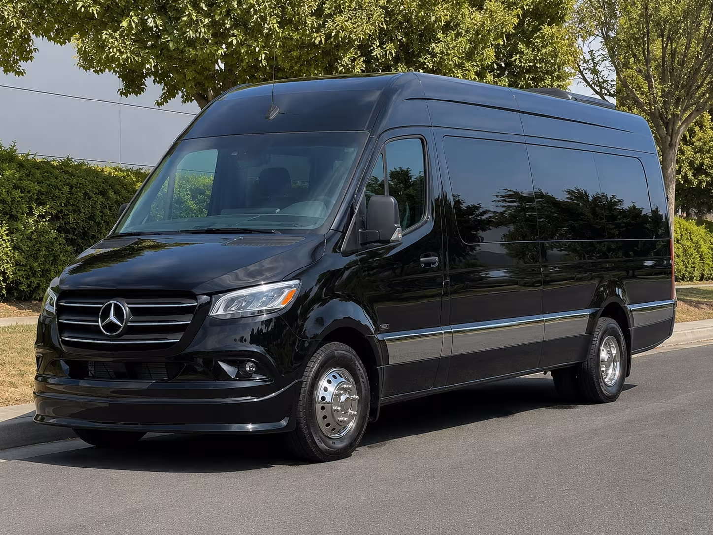 find the perfect transportation for your next airport transfer 2