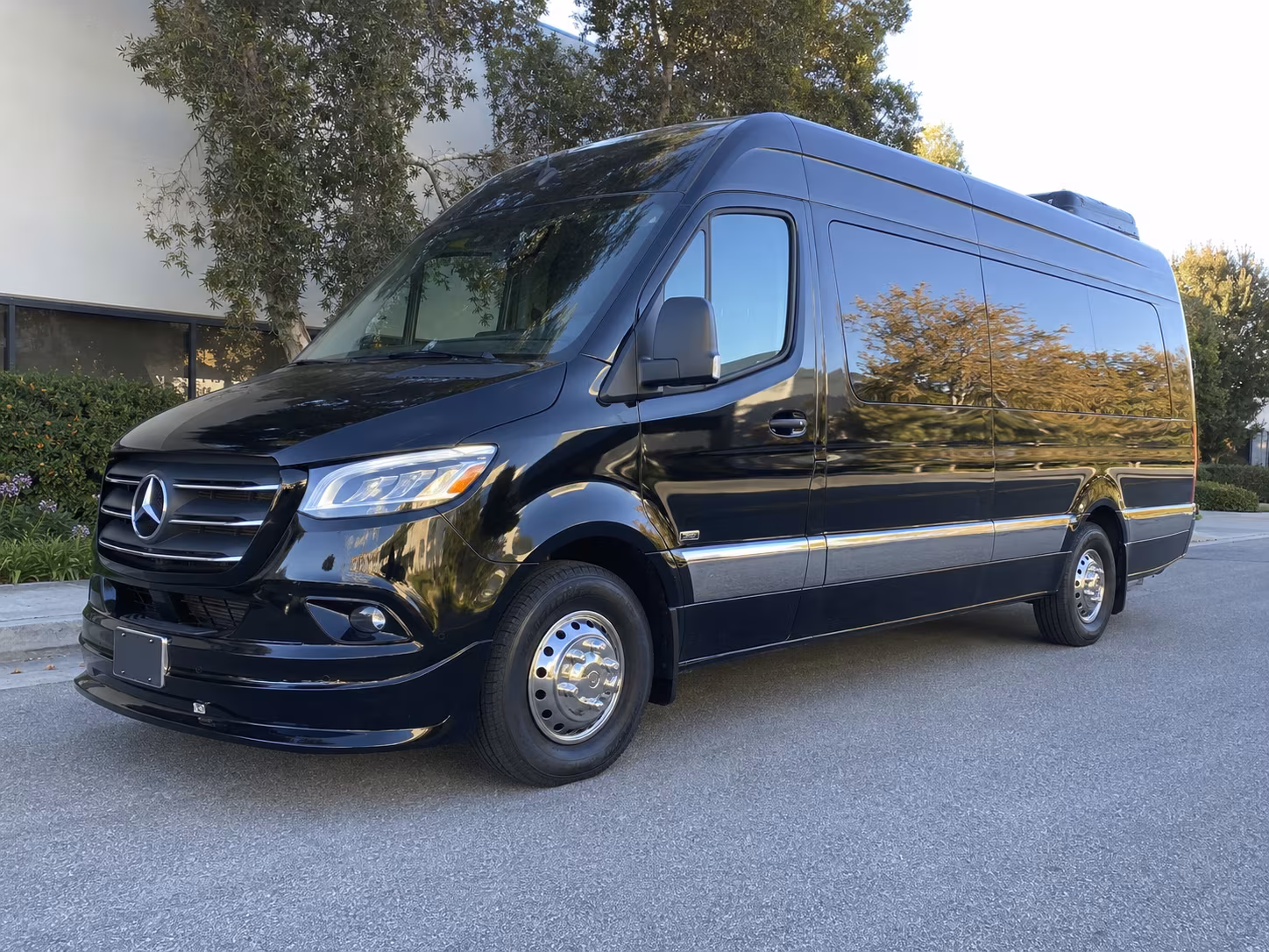 tucson 8 passenger sprinter van